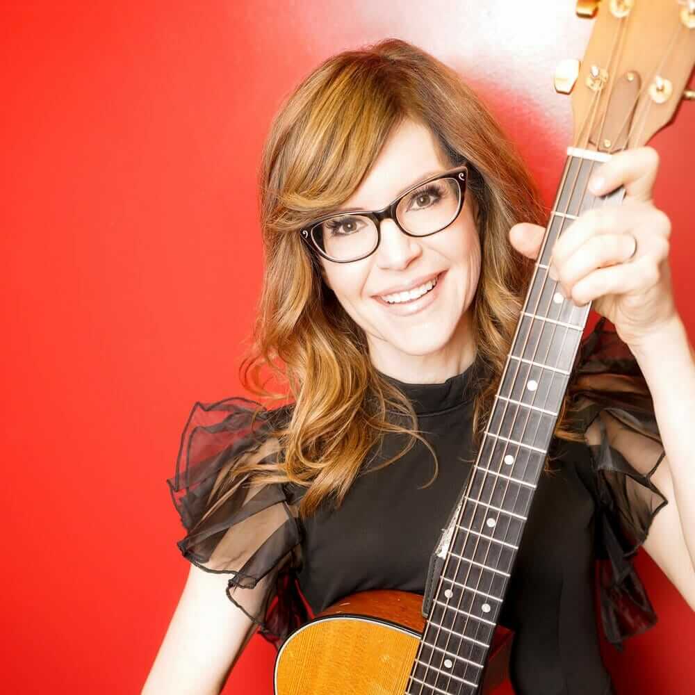 5 Lisa Loeb Songs to Get You Through The Day