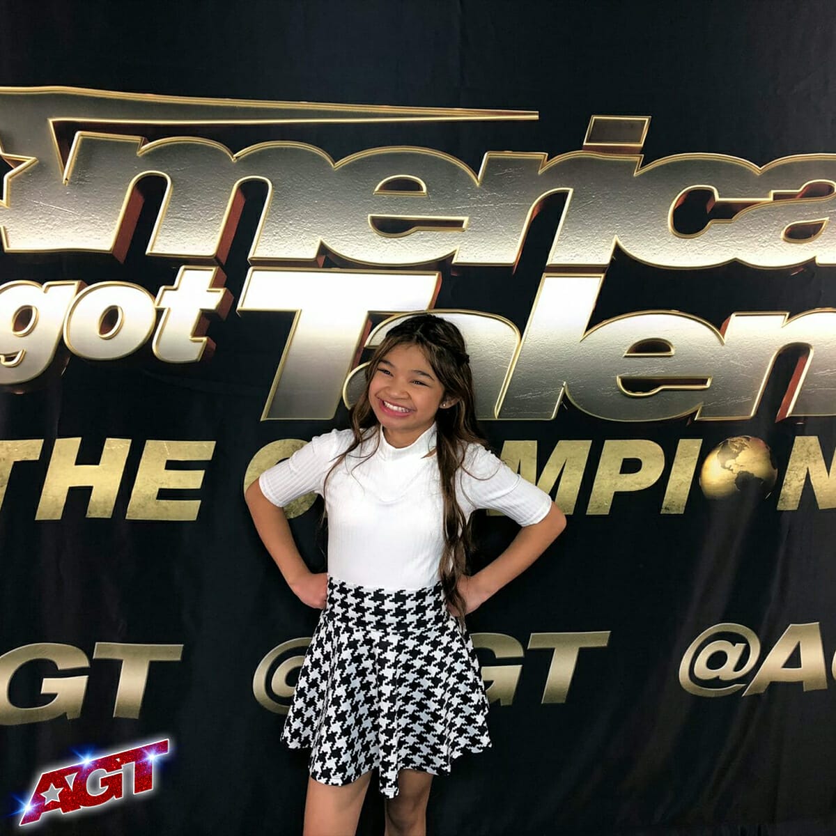 Bowling taxa Universel Angelica Hale - Personalized Performance Videos